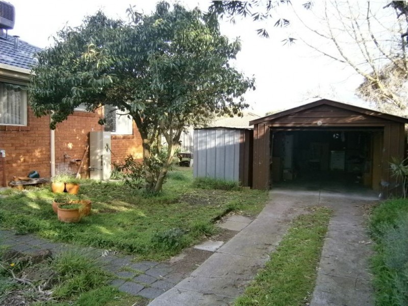 2 Windella Crescent, Glen Waverley VIC 3150