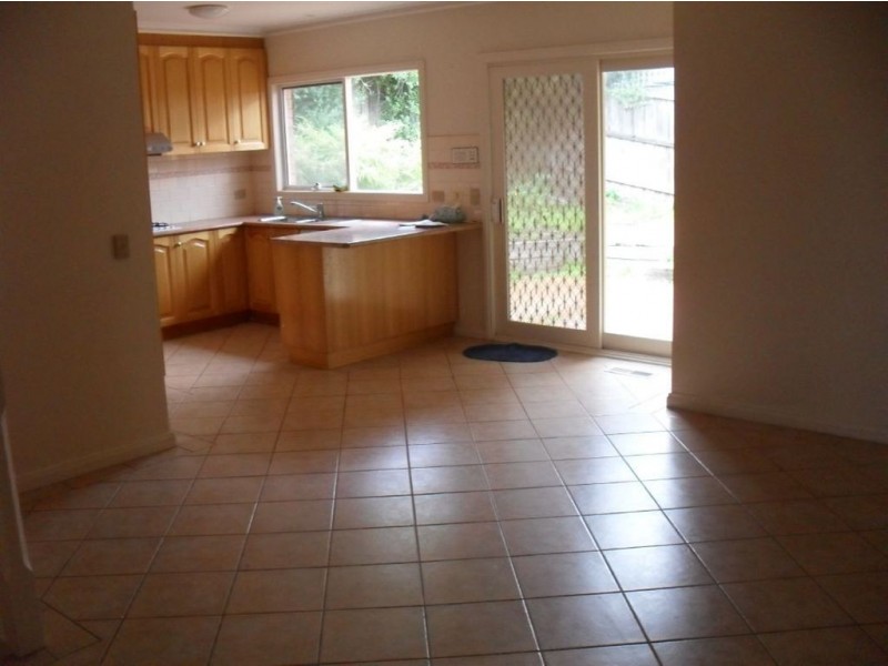 1/6 Lynden Grove, Mount Waverley VIC 3149