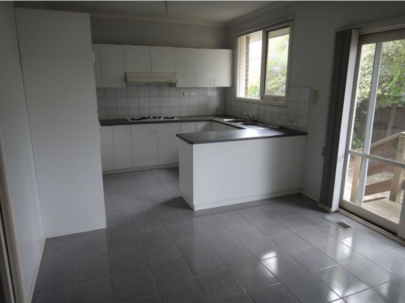 2/9 Woodstock Road, Mount Waverley VIC 3149