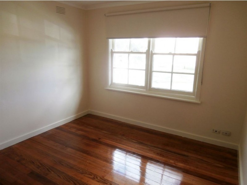 1/54 Myrtle Street, Glen Waverley VIC 3150