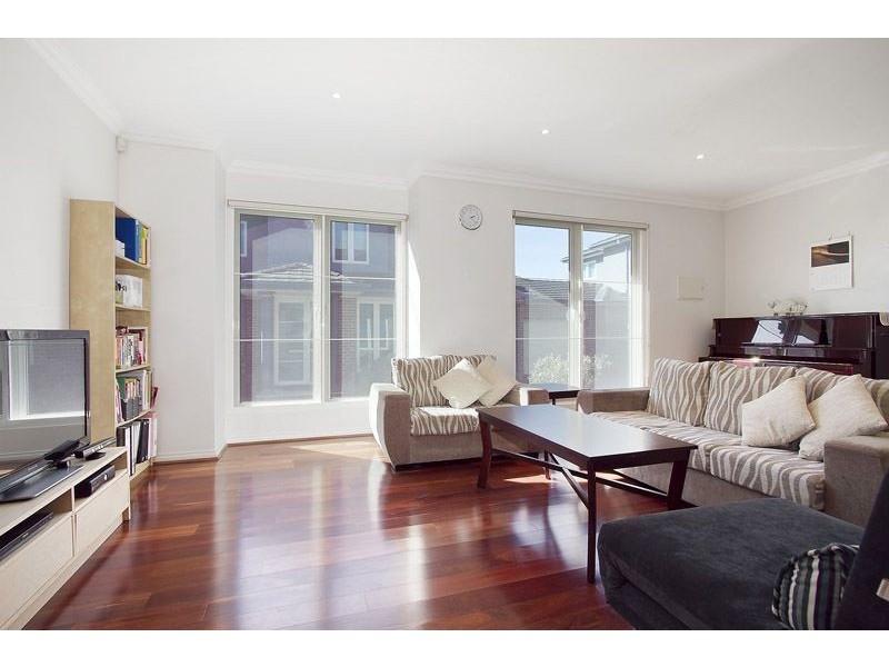 2/83 – 85 Orchard Street, Glen Waverley VIC 3150