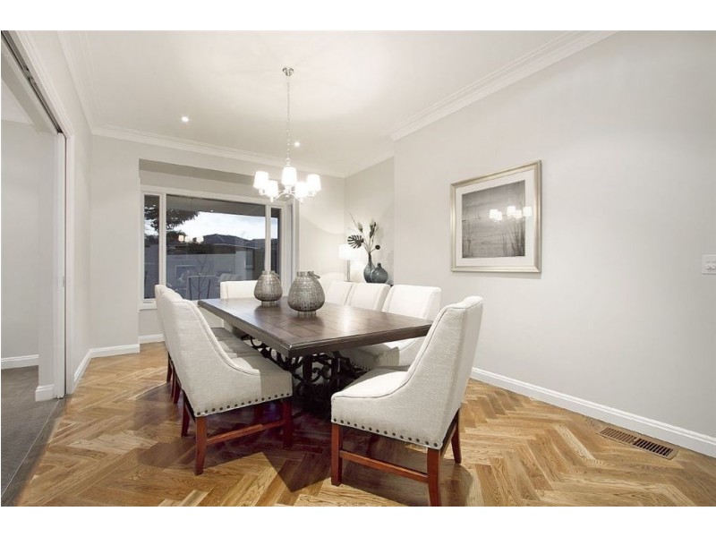 2 Bruce Street, Mount Waverley VIC 3149