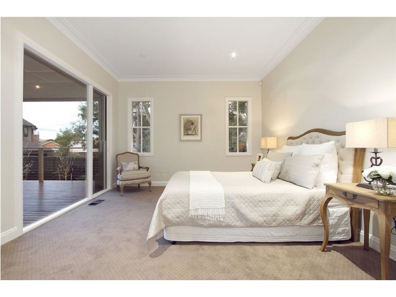 2 Bruce Street, Mount Waverley VIC 3149