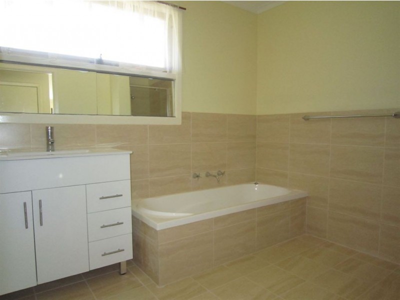 6 Tudawali Crescent, Wheelers Hill VIC 3150