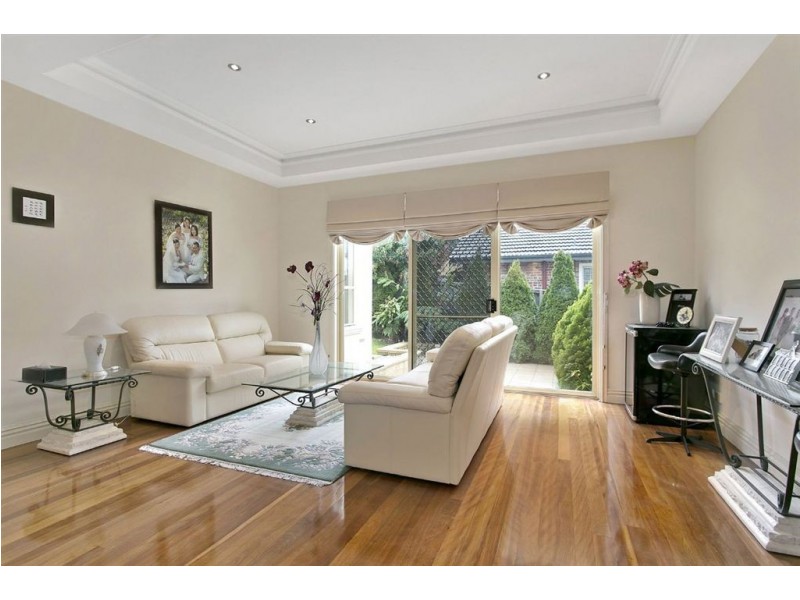 11 Falconer Street, Glen Waverley VIC 3150