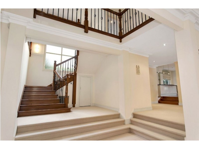 11 Falconer Street, Glen Waverley VIC 3150