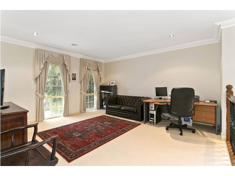 11 Falconer Street, Glen Waverley VIC 3150