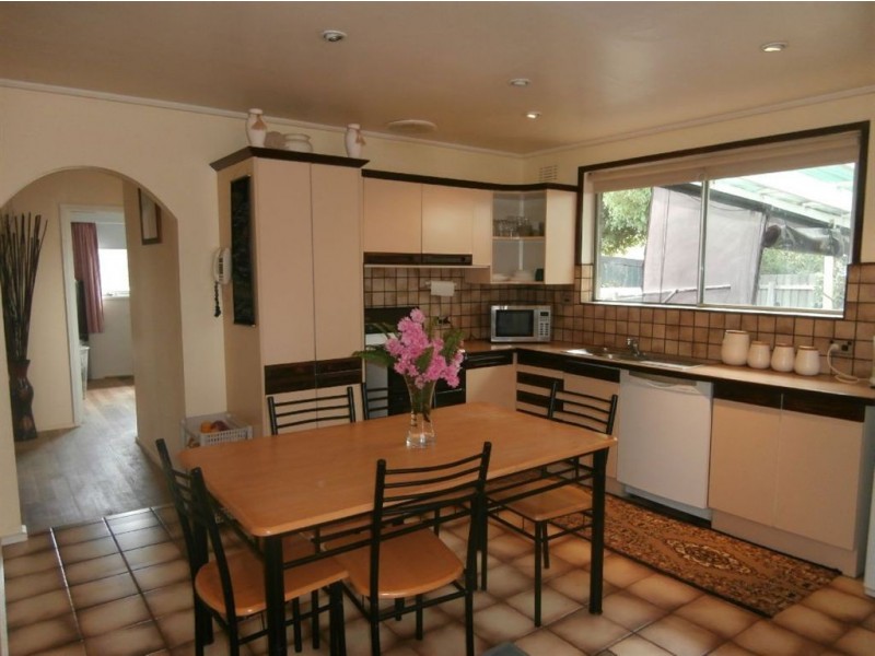 72 Windella Crescent, Glen Waverley VIC 3150
