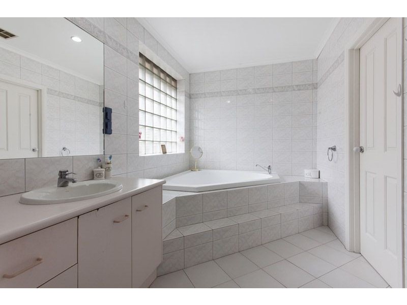 50 Torwood Avenue, Glen Waverley VIC 3150