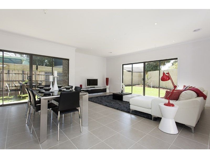 2/7 Lyric Court, Glen Waverley VIC 3150