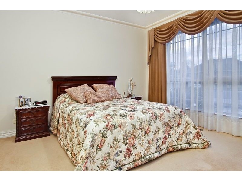 12 Little Street, Glen Waverley VIC 3150