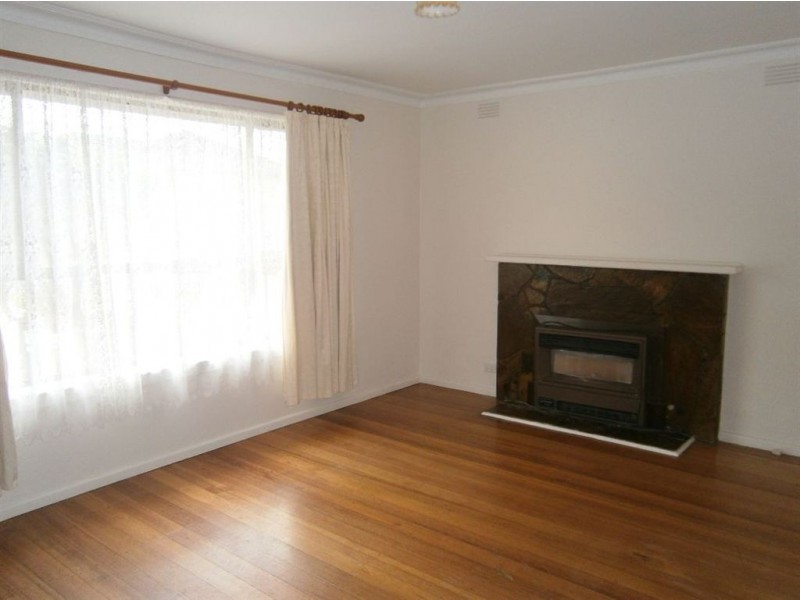 31 Fairland Avenue, Oakleigh East VIC 3166