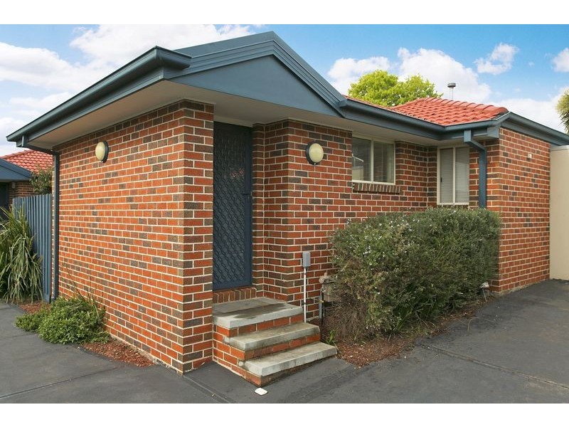 2/7 Barnett Grove, Noble Park VIC 3174