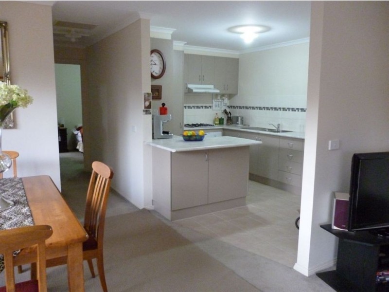 2/7 Barnett Grove, Noble Park VIC 3174