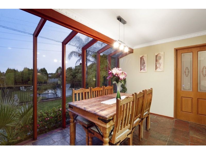 68-70 Holmbury Boulevard, Mulgrave VIC 3170