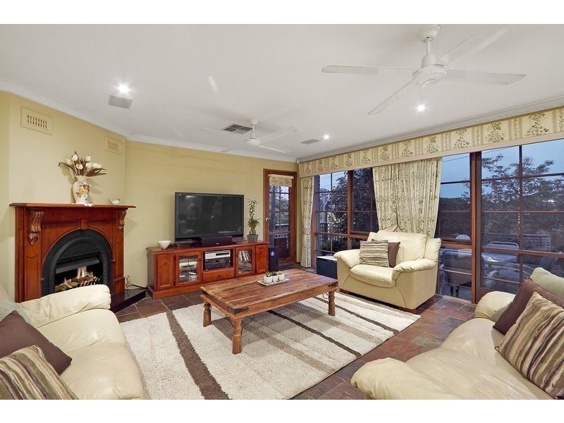 68-70 Holmbury Boulevard, Mulgrave VIC 3170