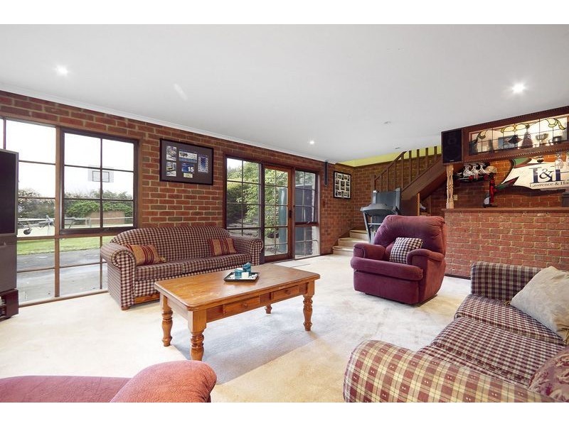 68-70 Holmbury Boulevard, Mulgrave VIC 3170