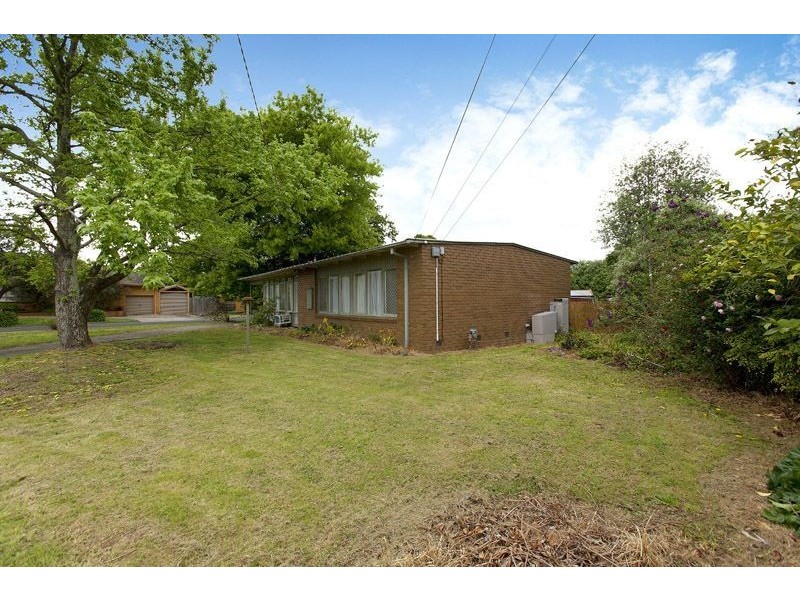 20 Ranfurlie Drive, Glen Waverley VIC 3150