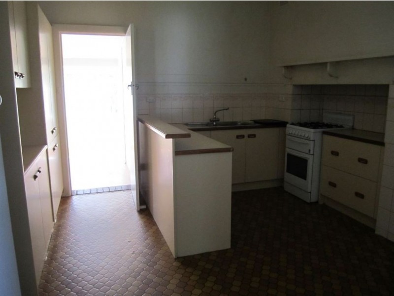 15 Woodstock Road, Mount Waverley VIC 3149