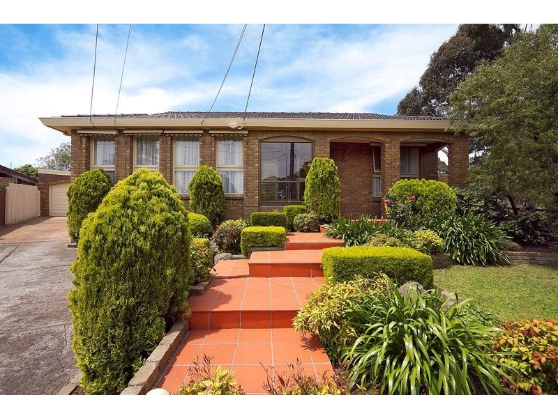 6 Banner Court, Glen Waverley VIC 3150