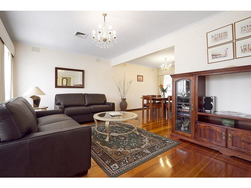 6 Banner Court, Glen Waverley VIC 3150