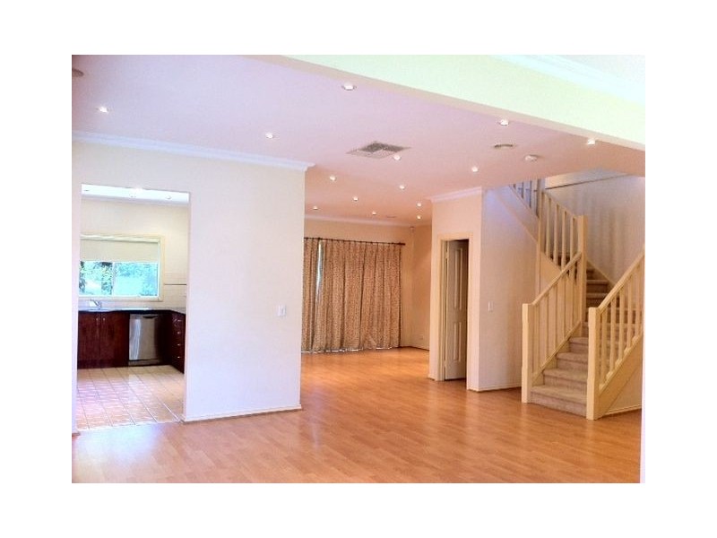 11 Montvale Mews, Mount Waverley VIC 3149