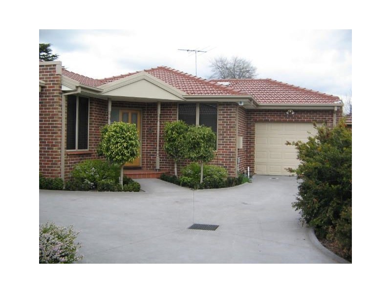 2/6 Ingram Avenue, Glen Waverley VIC 3150