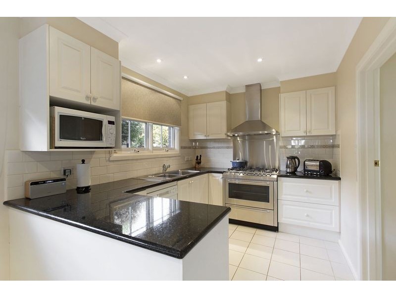 30 Clivejay Street, Glen Waverley VIC 3150