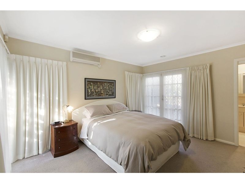 30 Clivejay Street, Glen Waverley VIC 3150