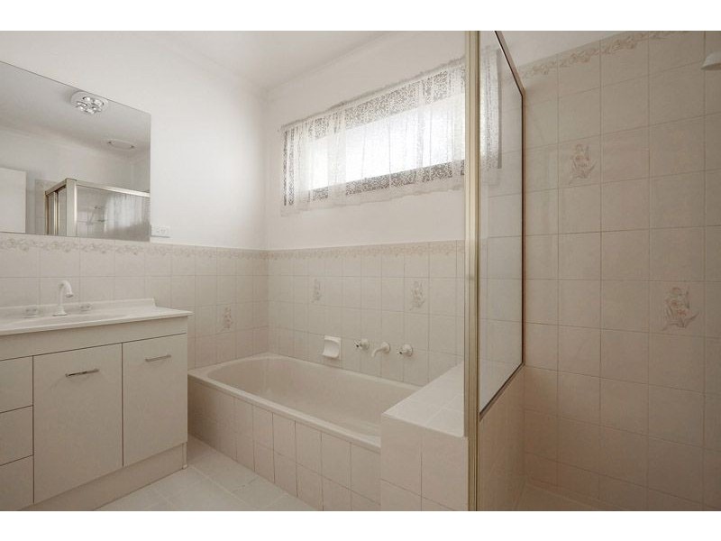 75 Weeden Drive, Vermont South VIC 3133