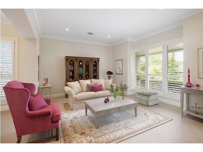 8 Yatama Court, Mount Waverley VIC 3149