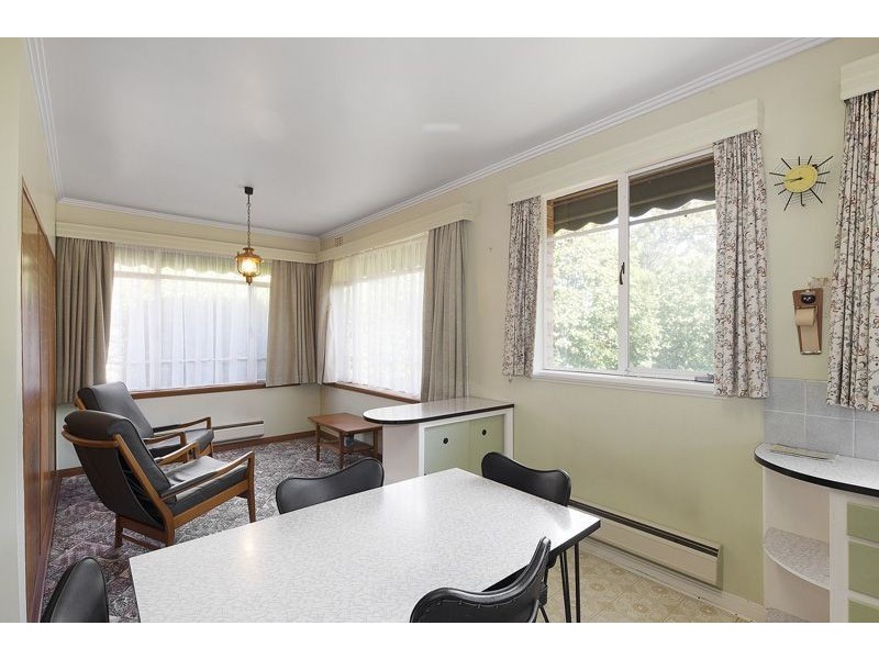 37 Cheviot Road, Mount Waverley VIC 3149