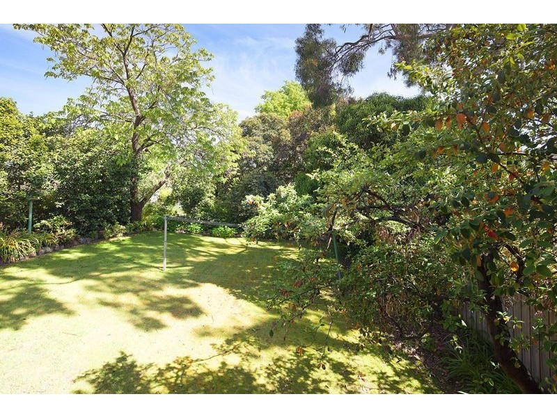 37 Cheviot Road, Mount Waverley VIC 3149