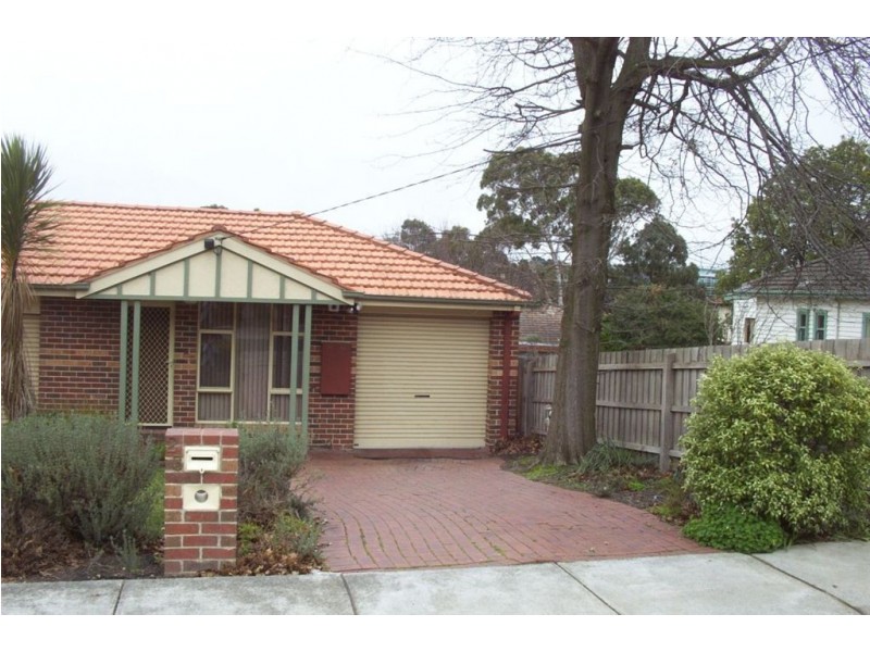 23 Dunscombe Avenue, Glen Waverley VIC 3150