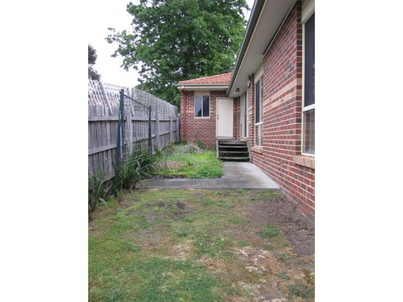 23 Dunscombe Avenue, Glen Waverley VIC 3150