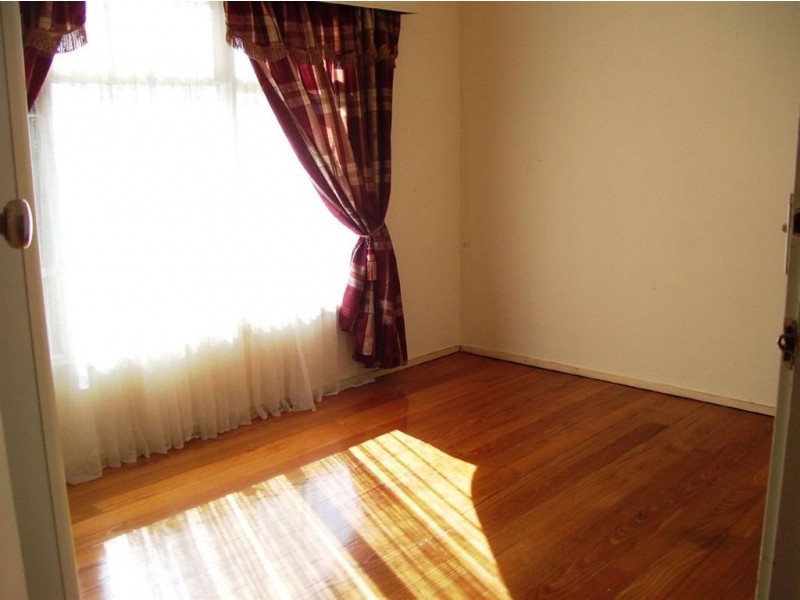 45 Illuka Crescent, Mount Waverley VIC 3149