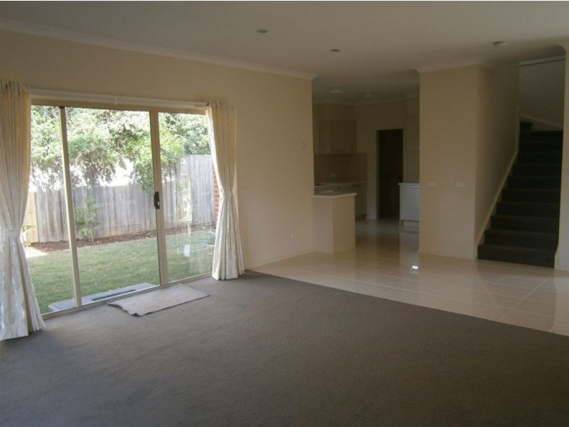 2/504 Springvale Road, Glen Waverley VIC 3150