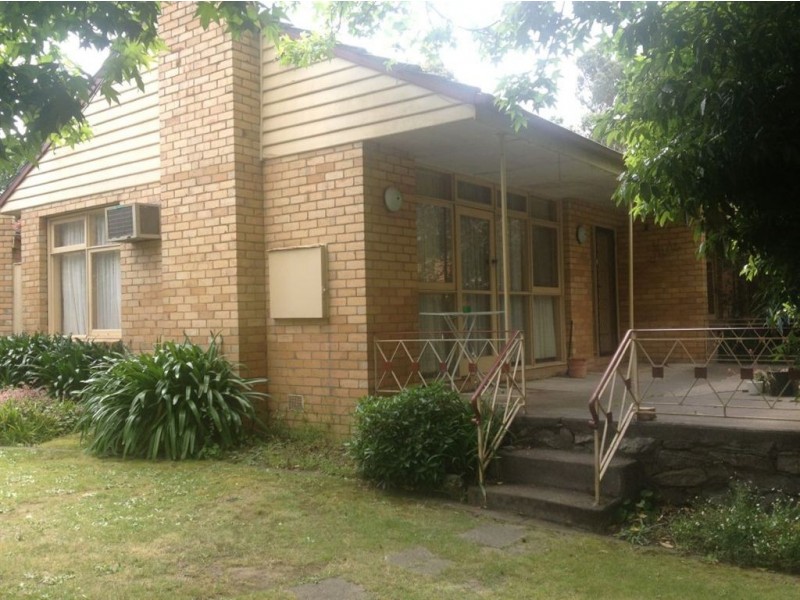 9 St Clair Crescent, Mount Waverley VIC 3149