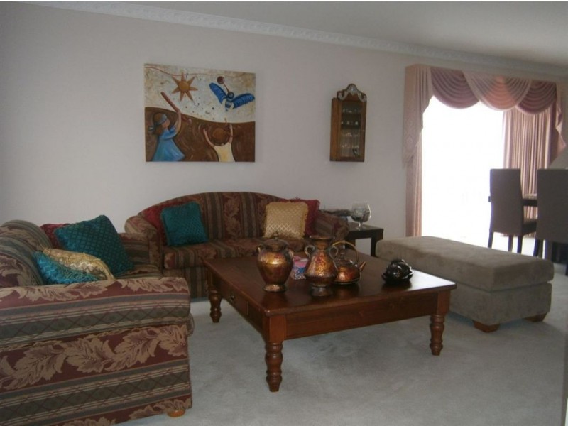 2 Epworth Court, Glen Waverley VIC 3150