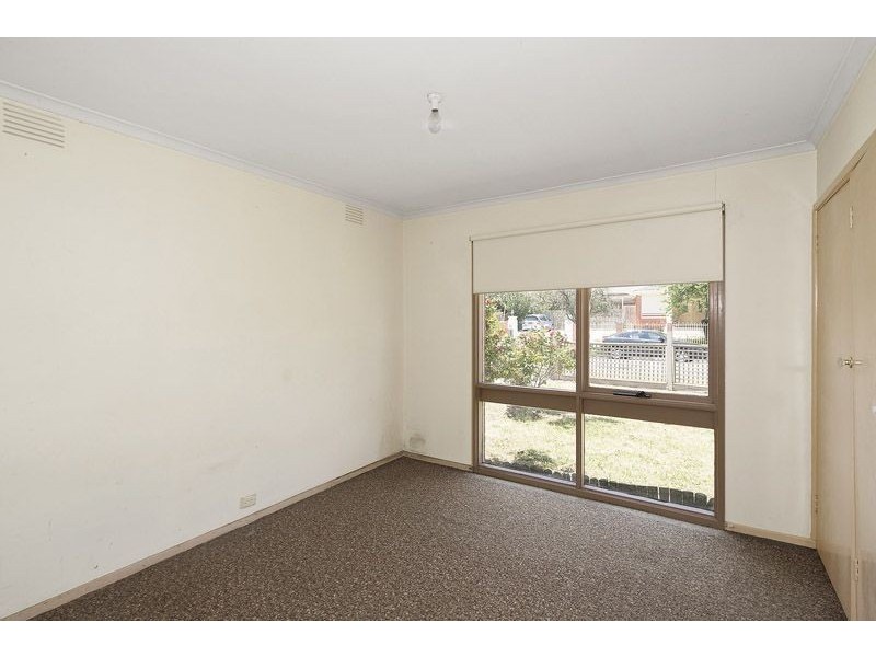 35 Grovelands Drive, Mulgrave VIC 3170