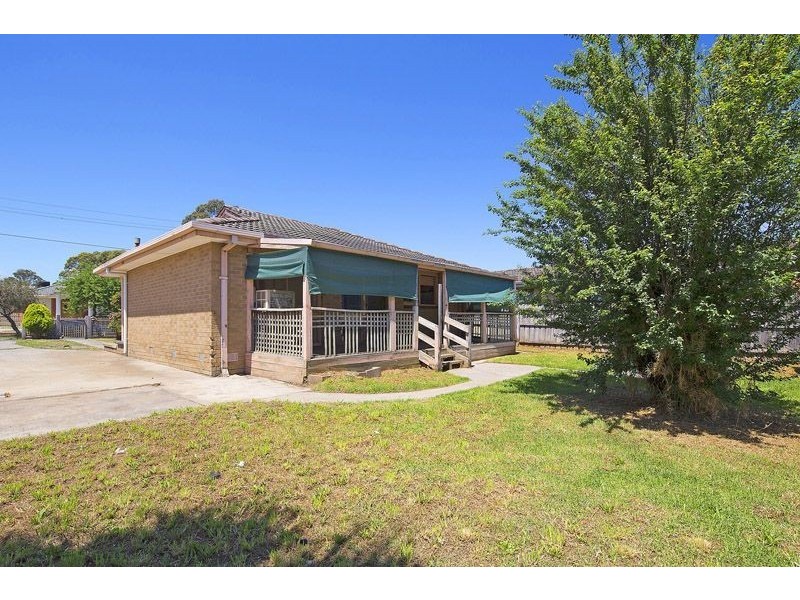 35 Grovelands Drive, Mulgrave VIC 3170