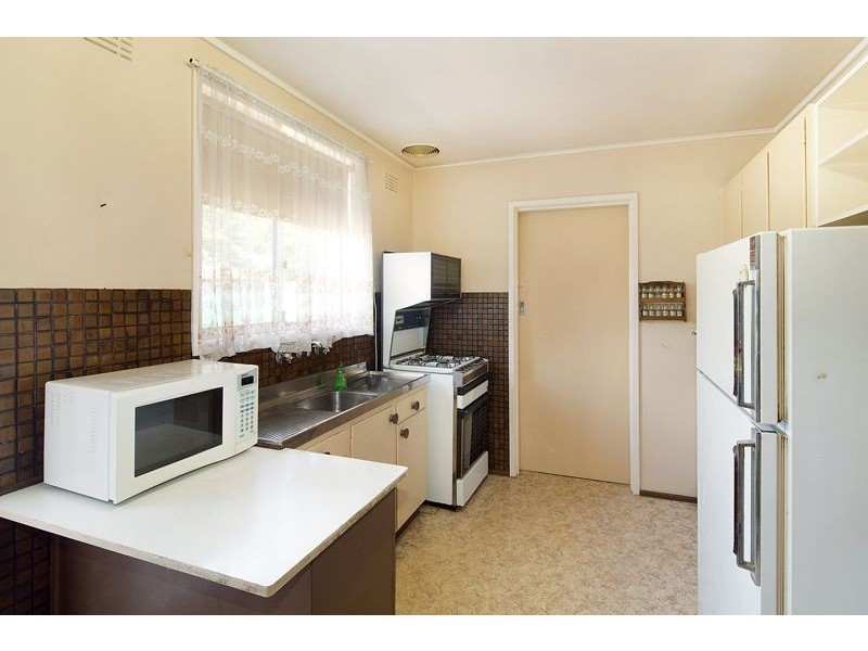 12 Wanda Street, Mulgrave VIC 3170