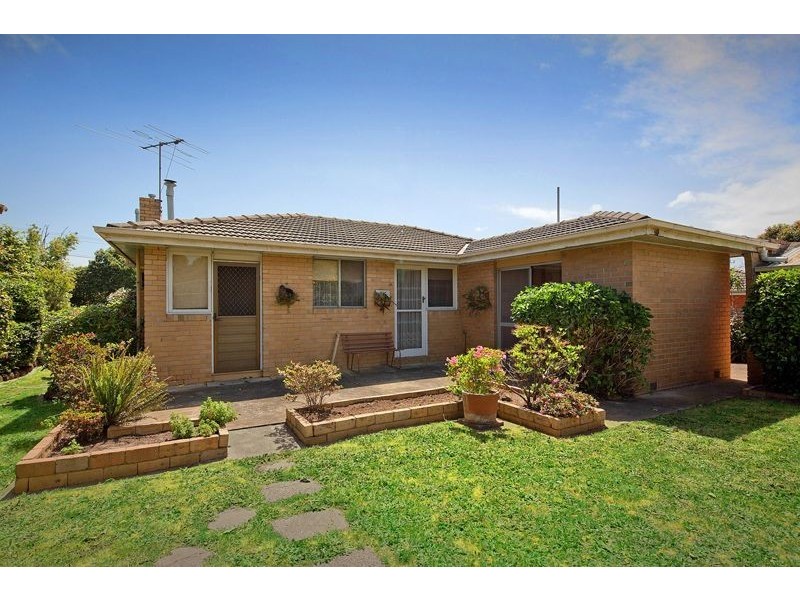 12 Wanda Street, Mulgrave VIC 3170