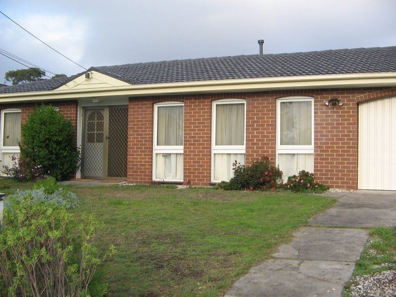 34 Annandale Crescent, Glen Waverley VIC 3150