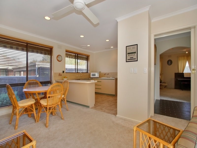 22 Grovelands Drive, Mulgrave VIC 3170