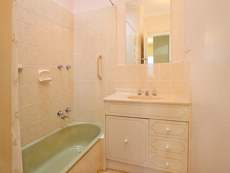 13 Lisbon Street, Glen Waverley VIC 3150