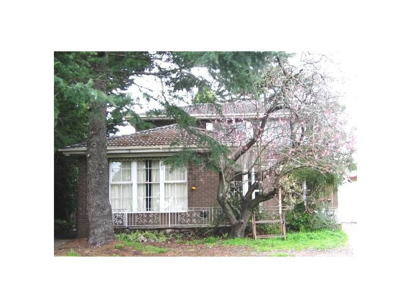 5 Naroo Court, Glen Waverley VIC 3150