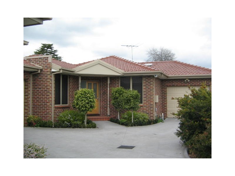 2/6 Ingram Avenue, Glen Waverley VIC 3150