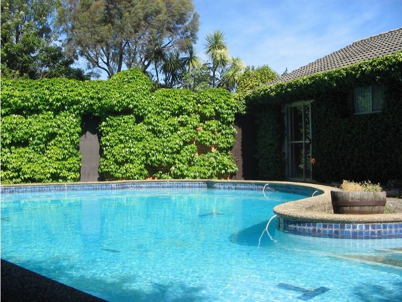 4 Louise Court, Glen Waverley VIC 3150