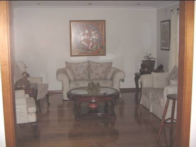 10 Whites Lane, Glen Waverley VIC 3150